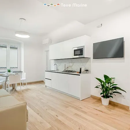 Le Dimore Dei Fiori, Terre Marine Apartment *