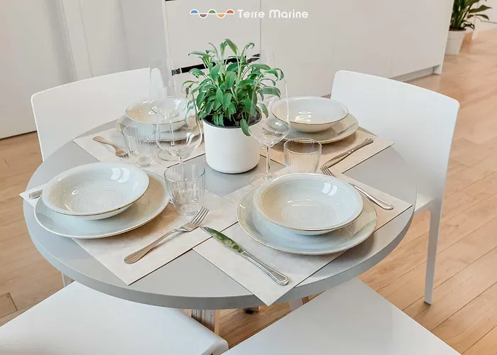 Le Dimore Dei Fiori, Terre Marine * لا سبيتسْيا
